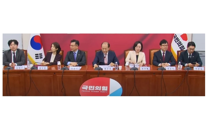 국민의힘, 4강 진출-김...